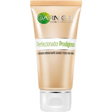 Vochtinbrengende Crème Make-Up Effect Skin Naturals Bb Cream Garnier 16382