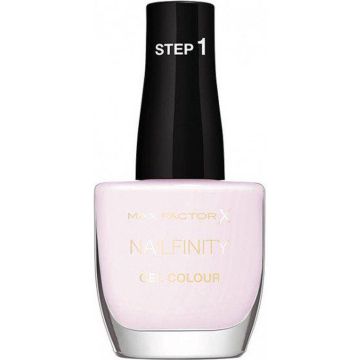 Max Factor Nailfinity Gel Colour Nagellak - 190 Best Dressed