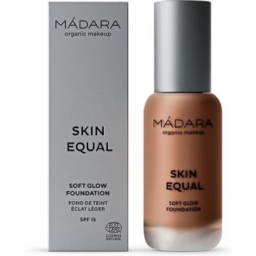 MÁDARA Skin Equal Foundation #90 Chestnut 30 ml - vegan - SPF 15