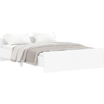 vidaXL-Bedframe-met-hoofd--en-voeteneinde-wit-135x190-cm