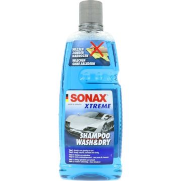 SONAX XTREME Wash &amp; Dry - Autoshampoo
