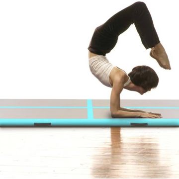 Gymnastiek Mat met Sporthanddoek met Pomp Opblaasbaar Groen 600x100x10 cm - Yoga mat - Pilates - Aerobics